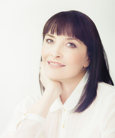 Contact Suzanne Clachair